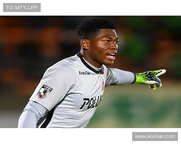 铃木彩艳:门将的核心职责是让队友在场上有安全感与信任感 铃木彩艳:门将的核心职责是让队友在场上有安全感与信任感